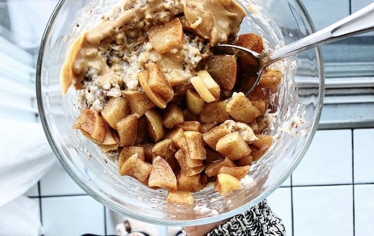 Vegan Cinnamon Apple Peanut Butter Oatmeal